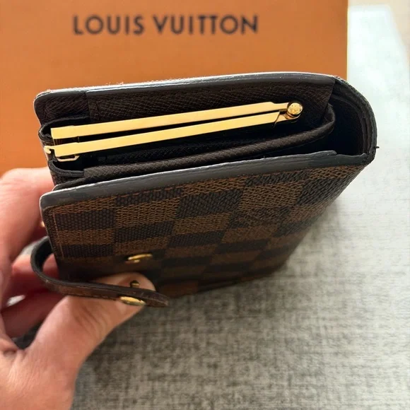 Louis Vuitton Brown Damier Ebene Snap Compact Wallet - Picture 2 of 13